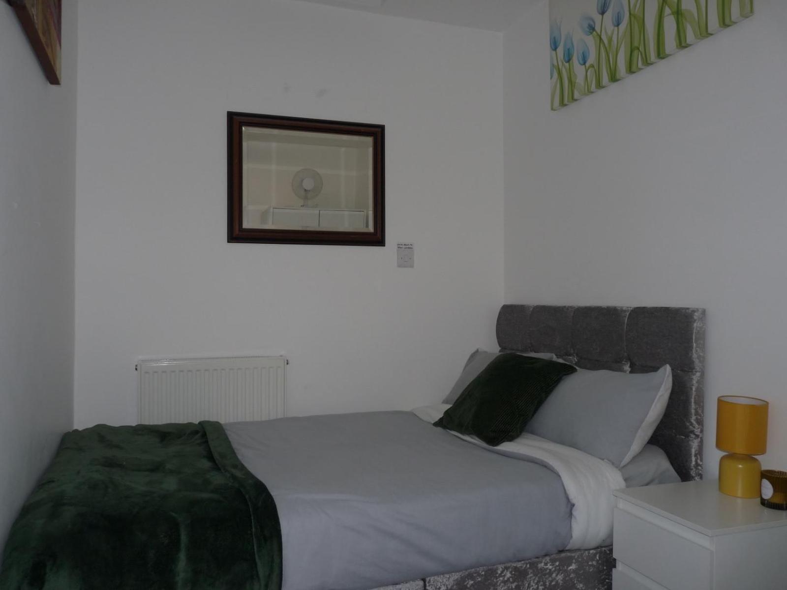 Home Away Лондон Экстерьер фото