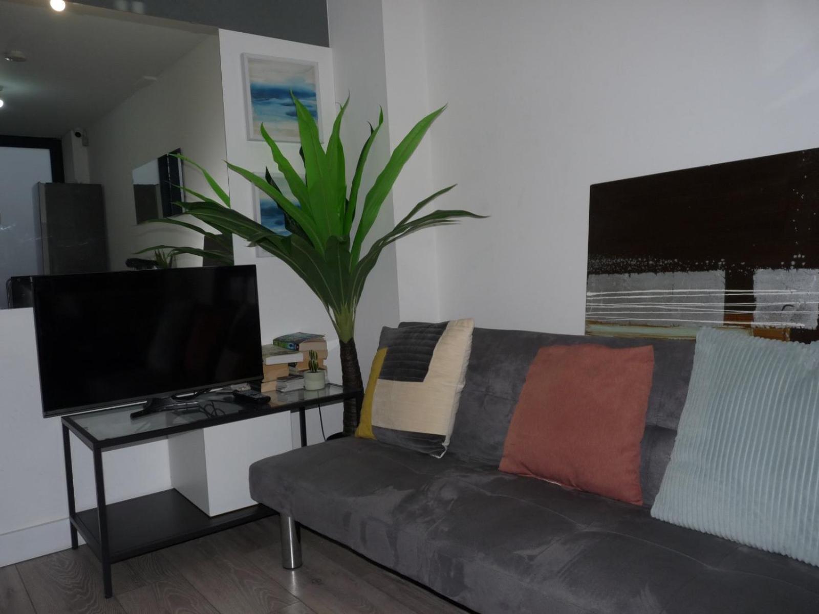 Home Away Лондон Экстерьер фото
