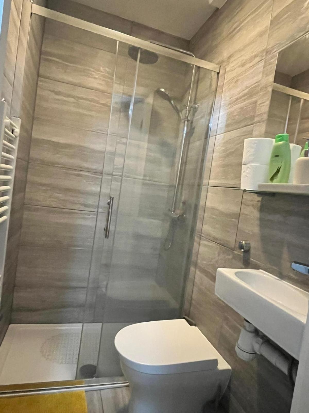 Home Away Лондон Экстерьер фото